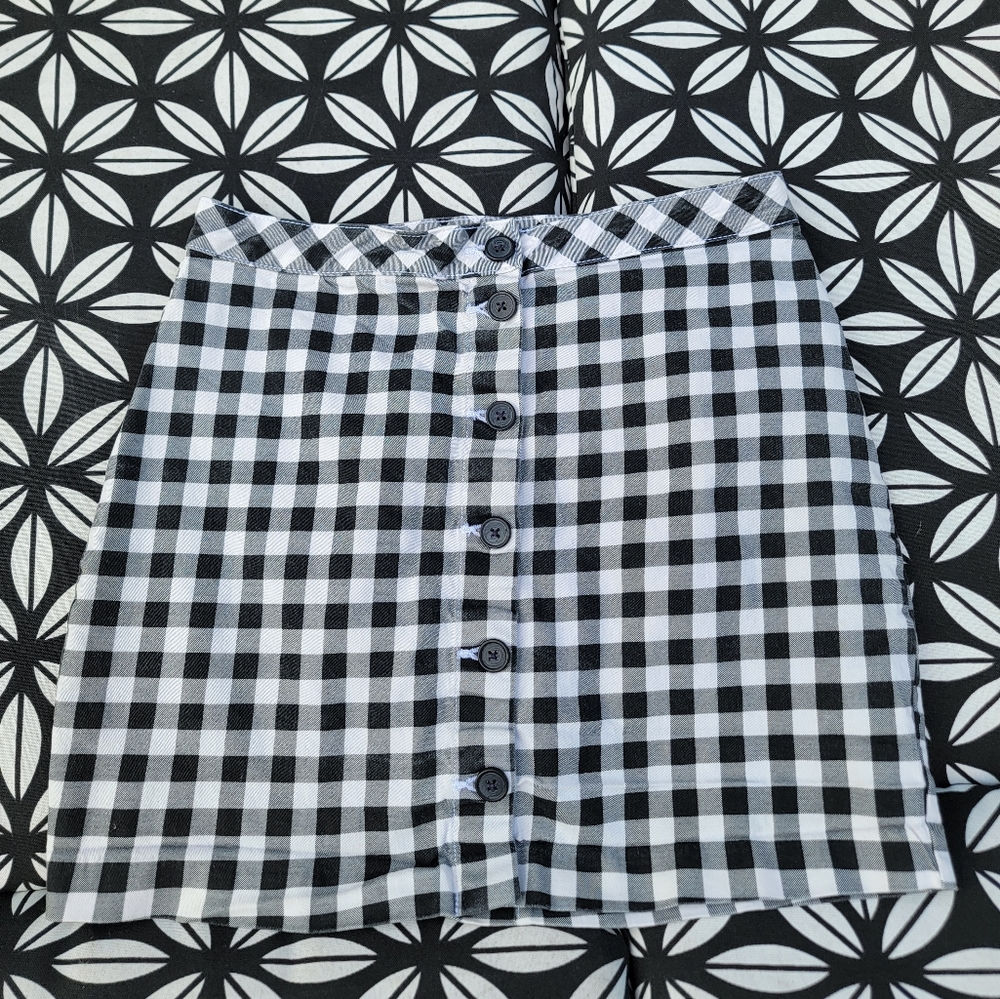 H & M Divided Button Skirt